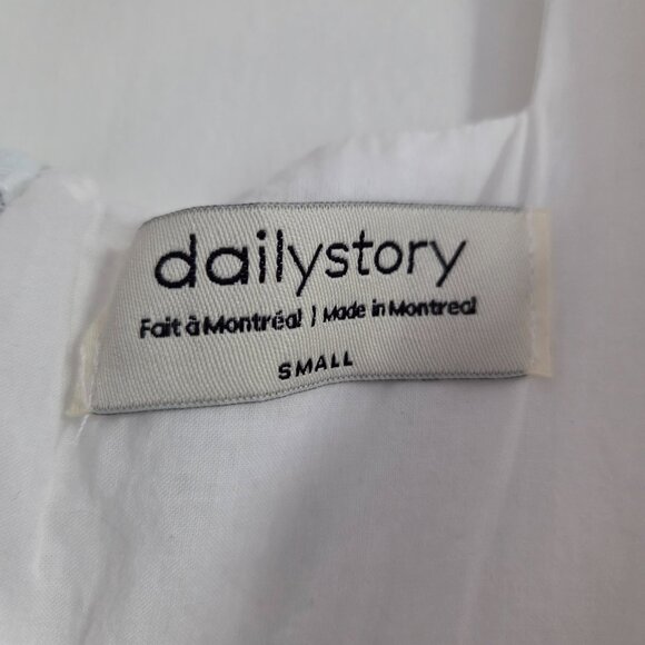 Mini embroidered dress - Picture 4 of 4